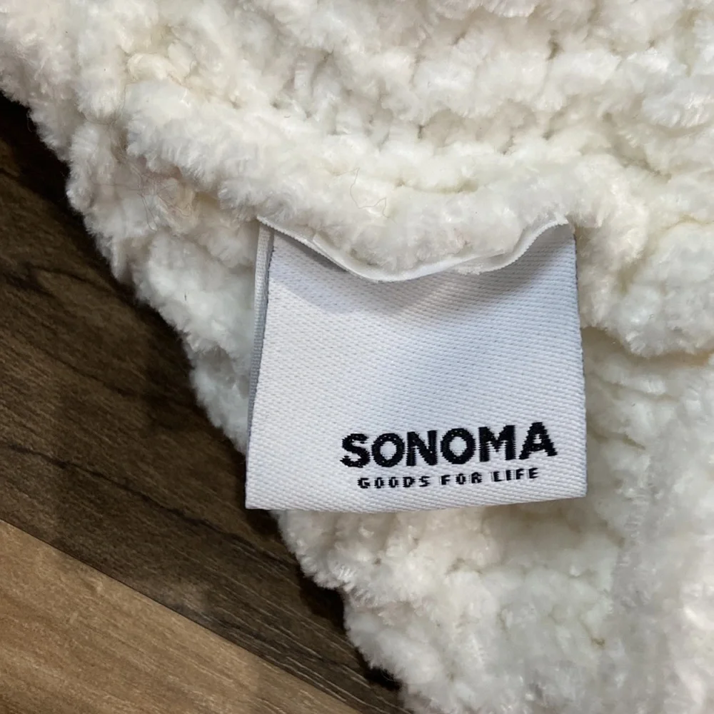 NWOT Sanoma Scarf